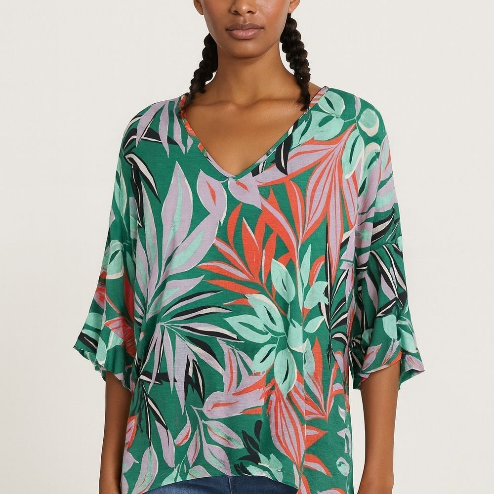 Anne Cole Floral Tropical Oversize V-Neck Top in Green and Black XS Small